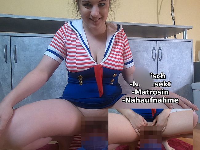 CaraliaDeluxe Porno Video: Süßes Matrosinnen Luder pi**t für dich